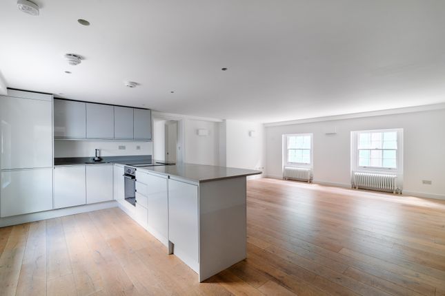 Thumbnail Flat to rent in Hanover Place, London