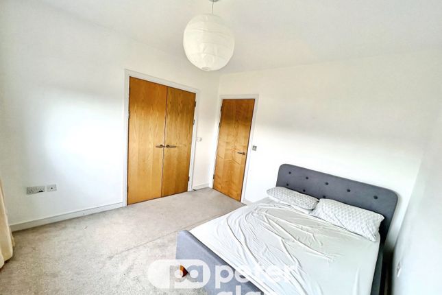 28, Cardiff Bay photo 5