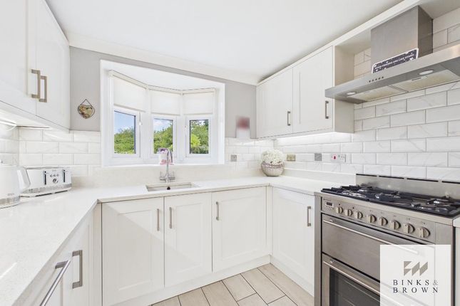 2, Welling Road, Grays photo 2