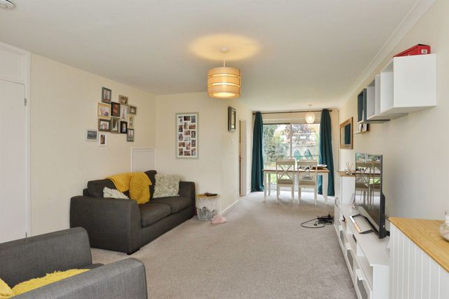150, Glebe Road, Milton Keynes photo 3