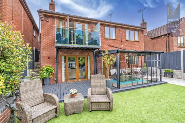 5, Heather Valley, Cannock photo 2