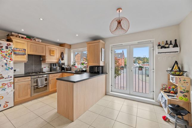 17 Callender Gardens, Frodsham photo 4