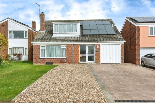 Thumbnail Detached house for sale in Forest Road, Onehouse, Stowmarket