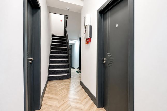 Flat F, 1 Colless Road, London photo 2