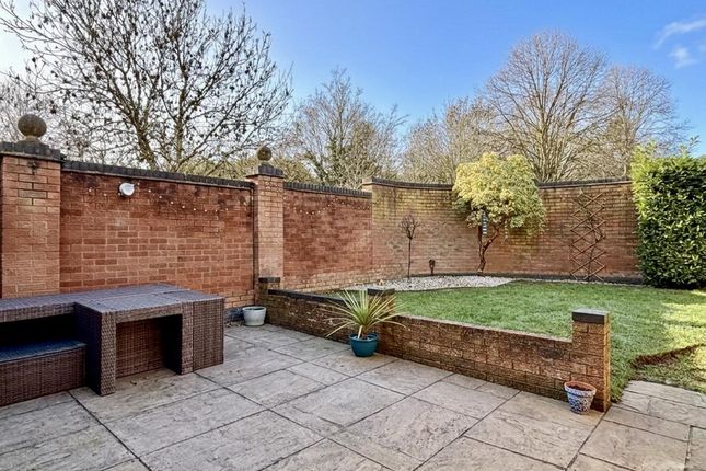12, Abingdon Drive, Hereford photo 2