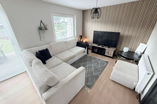 496 Blair Avenue, Glenrothes photo 4