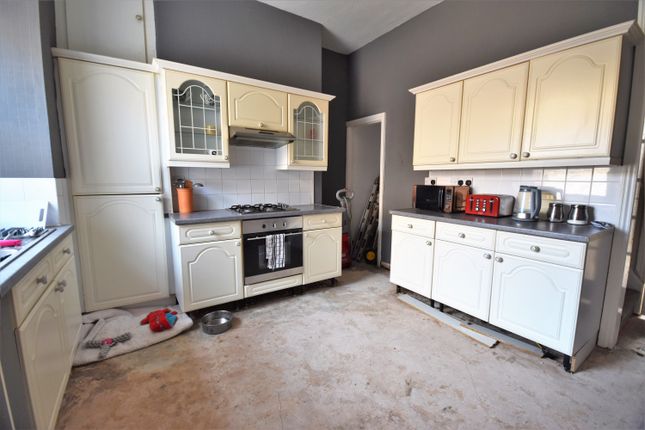 32, Cross Street, Blackpool photo 4