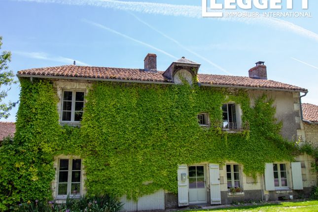 Villa for sale in Faye-La-Vineuse, Indre-Et-Loire, Centre-Val De Loire