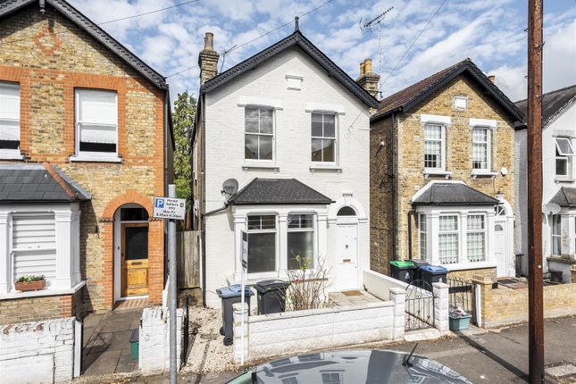 Thumbnail Detached house to rent in Cobham Road, Norbiton, Kingston Upon Thames