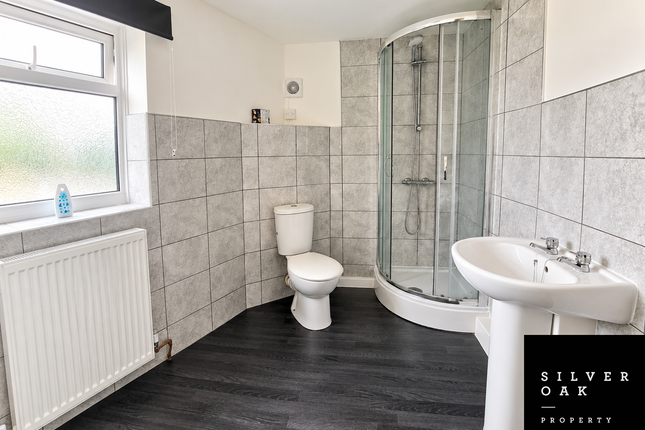 28 Station Road, Kidwelly photo 5