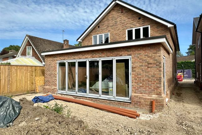 1, Grange Close, Lymington photo 3