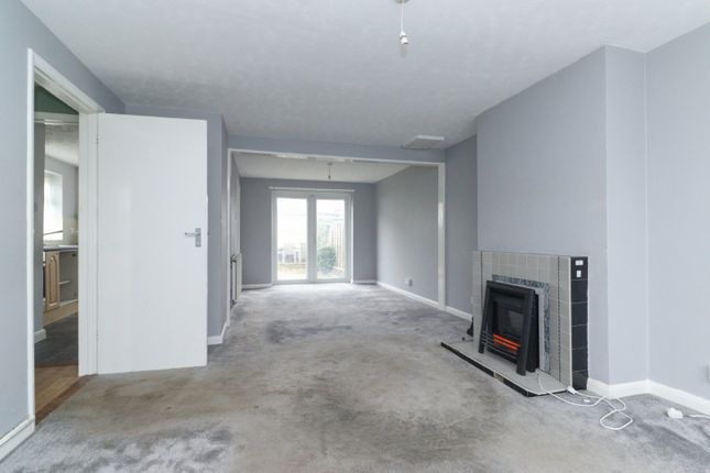 19, St. Lukes Close, Westgate-on-sea photo 2