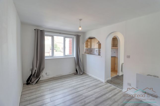 2a Winstanley Road, Wellingborough photo 2