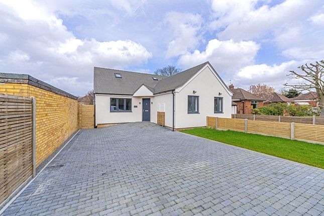 3-bed house on 70a, Hazel Way, Leatherhead, £2,695/mo