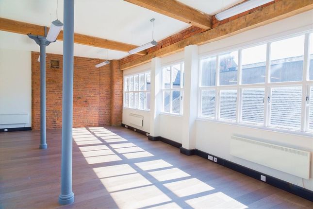 Office to let in 109 Portland Street, Gainsborough House, Manchester