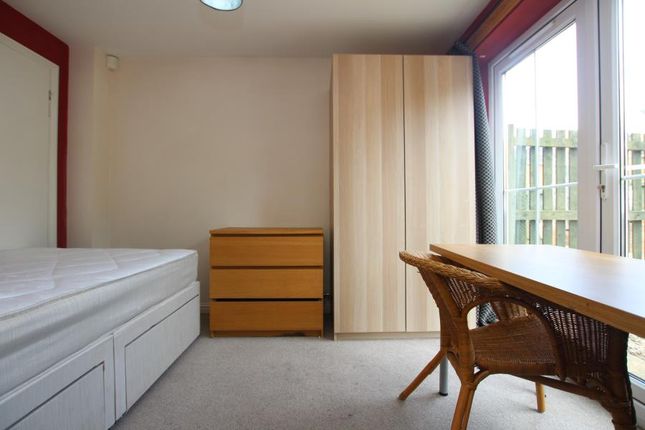 Wright Way, Bristol photo 3