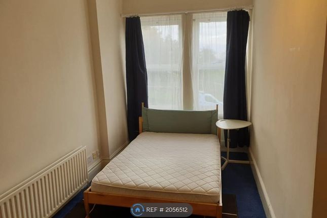 Thumbnail Flat to rent in Streatham Common North, London
