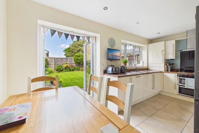 25, Micklethwaite Lane, Bingley photo 4