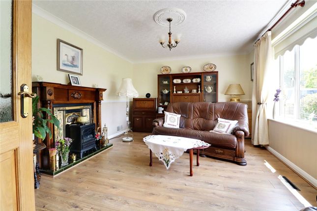 72 West End Road, Doncaster photo 4