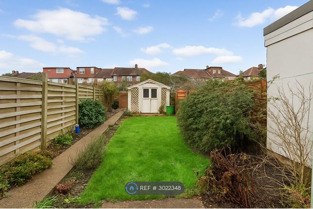 Scorton Avenue, Perivale, Greenford photo 2