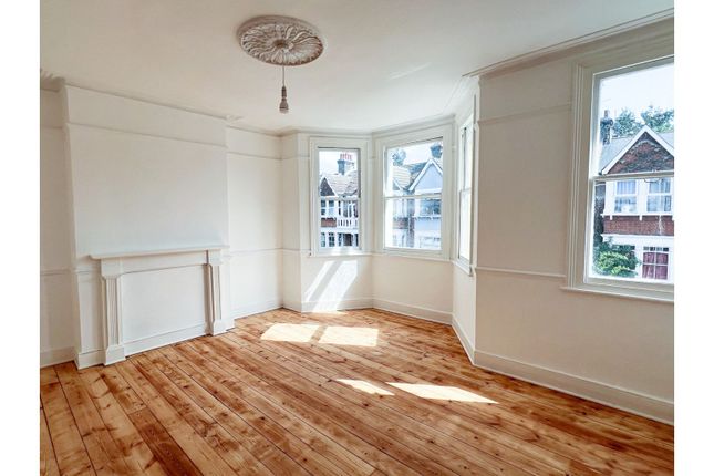 Flat for sale in Mount Pleasant Road, London