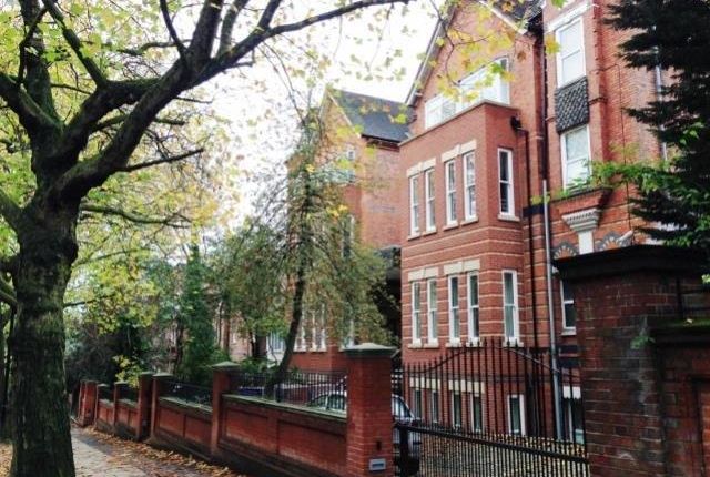 Studio to rent in Fitzjohns Ave, Hampstead, London NW3