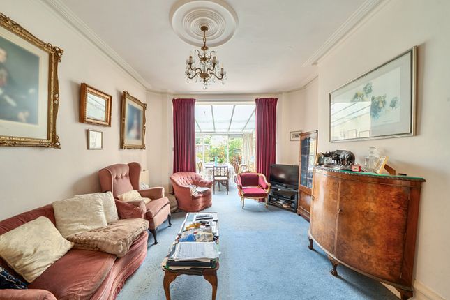 Arden Road, London photo 4