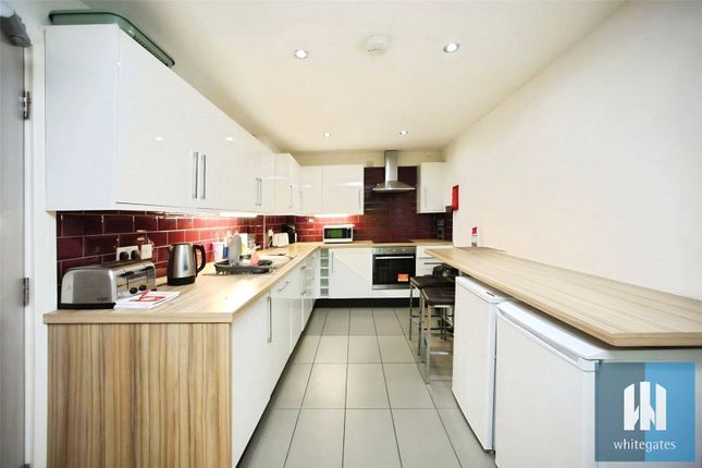 Room 5, 19a, Whitegate Road, Huddersfield photo 5