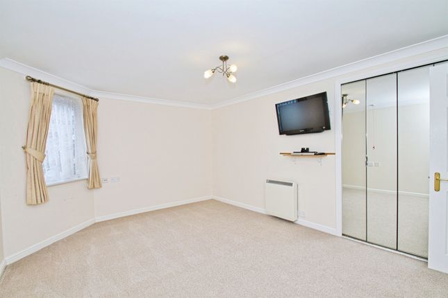 Apartment 11, Wyndham Court, Yeovil photo 3