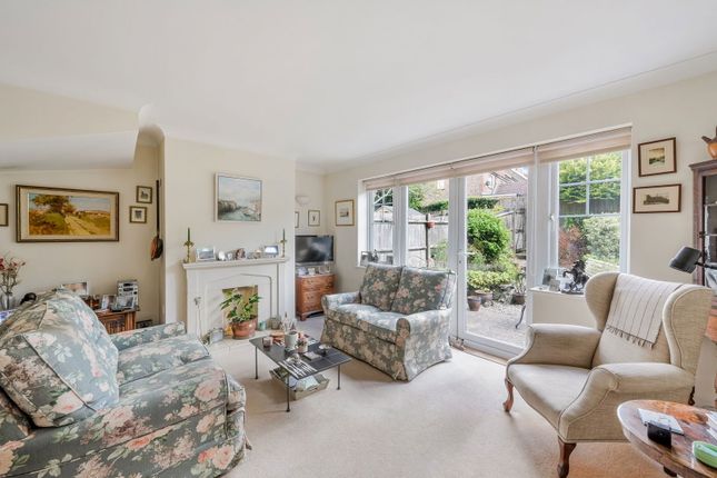 69, High Street, Lingfield photo 3