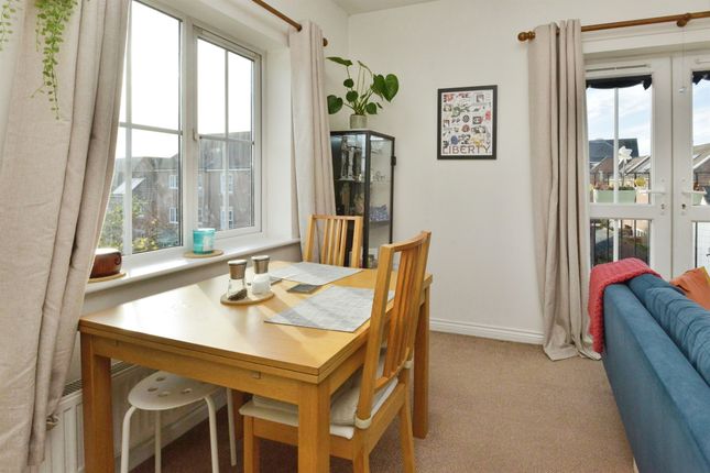 55, Greensand View, Milton Keynes photo 4