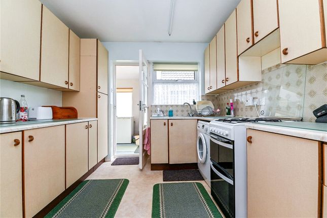 12, Ashmore Avenue, New Milton photo 3