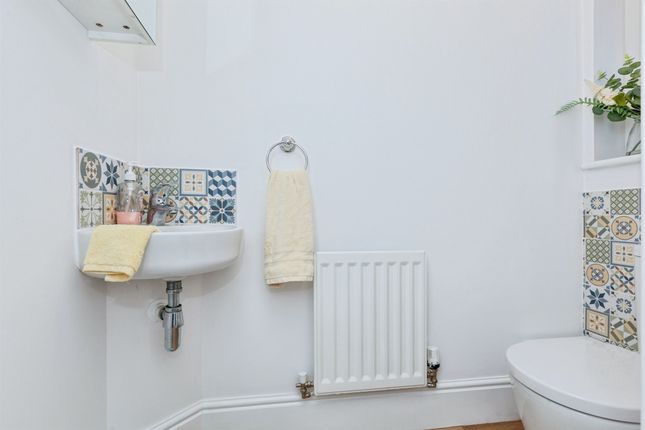 15, Diamond Avenue, Leicester photo 3