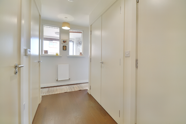 Flat for sale in Kenneth Way, London