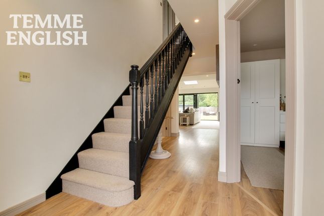 36 Louvaine Avenue, Wickford photo 4