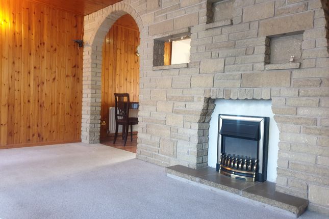 8, Hemsby Close, Coventry photo 3