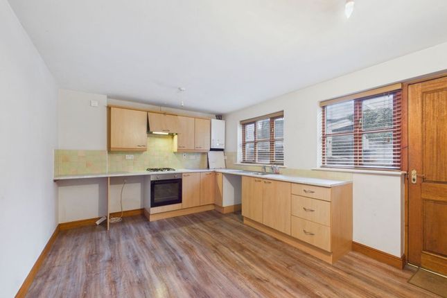 15, Mount Square, Whitby photo 3
