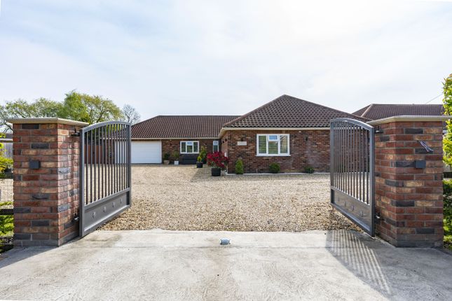 Detached bungalow for sale in Main Road, Keal Cotes, Spilsby, Lincolnshire