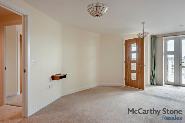 8657524-Interior06-800.Jpg