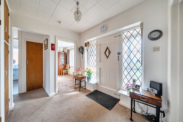 76, Eastwick Crescent, Rickmansworth photo 3
