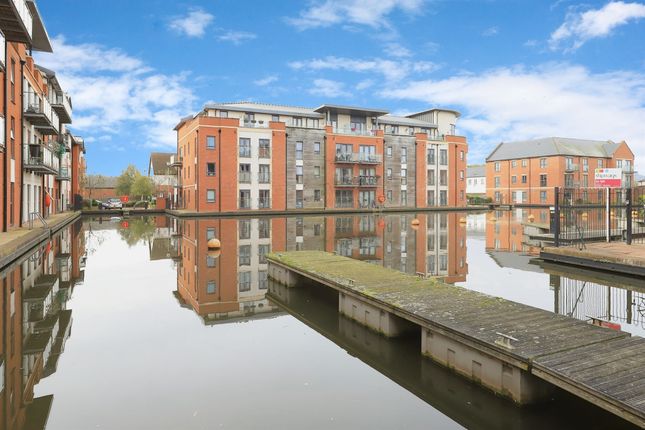 Flat for sale in Larch Way, Stourport-On-Severn