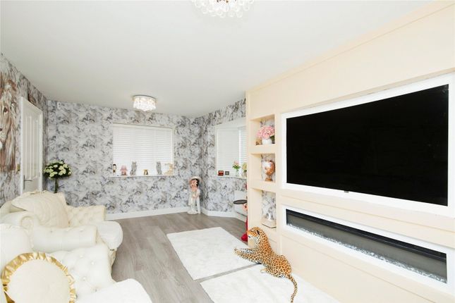 1, Fairfields, Burton-on-Trent photo 2