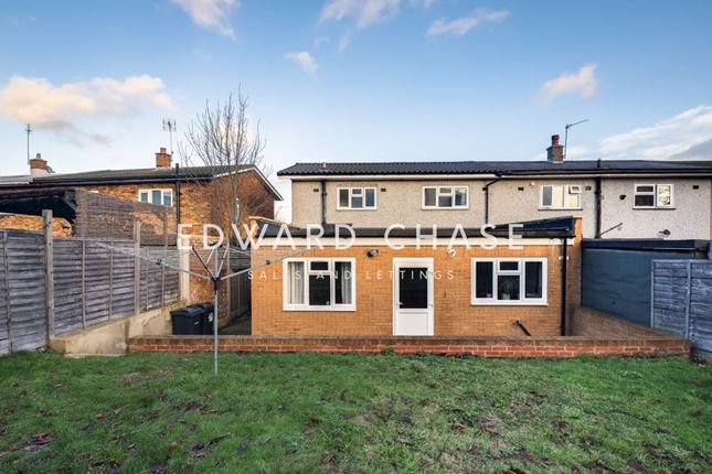 19, Knights Way, Ilford photo 5