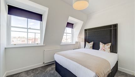 Flat to rent in Somerset Court, Lexham Gardens, Kensington, London