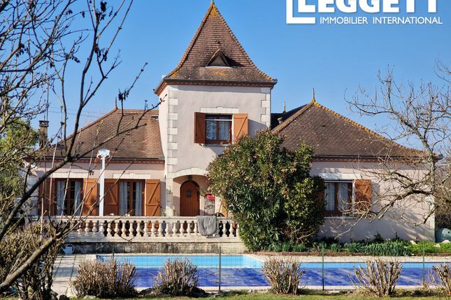 Villa for sale in Montpon-Ménestérol, Dordogne, Nouvelle-Aquitaine