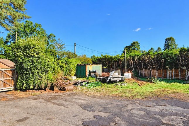 15 Greenwood Way, St. Ives, Ringwood photo 3