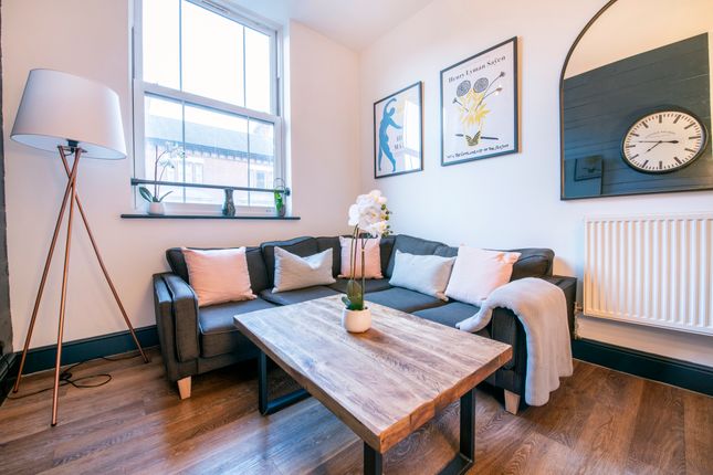 Flat 8, Shoe &amp; Boot, Living Room 1