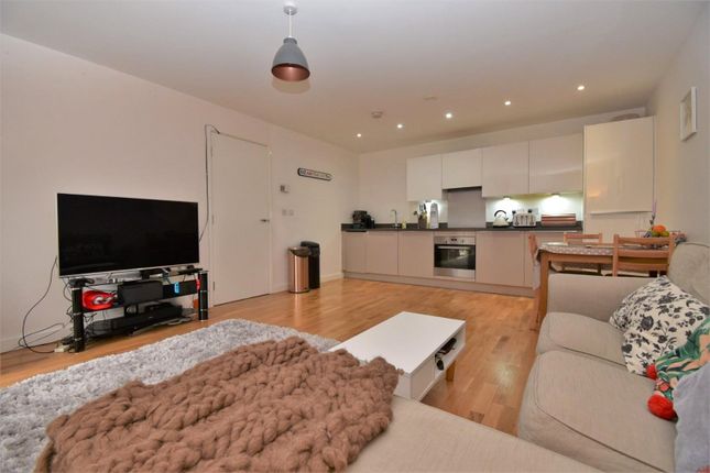 Windsor Court, 1 Pennyroyal Drive photo 2