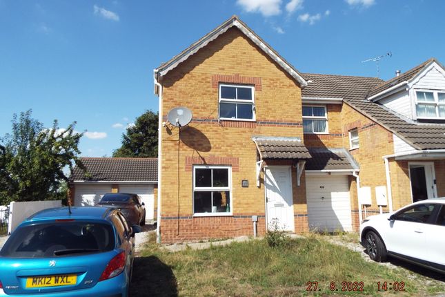 Thumbnail Semi-detached house to rent in Horseshoe Court, Doncaster