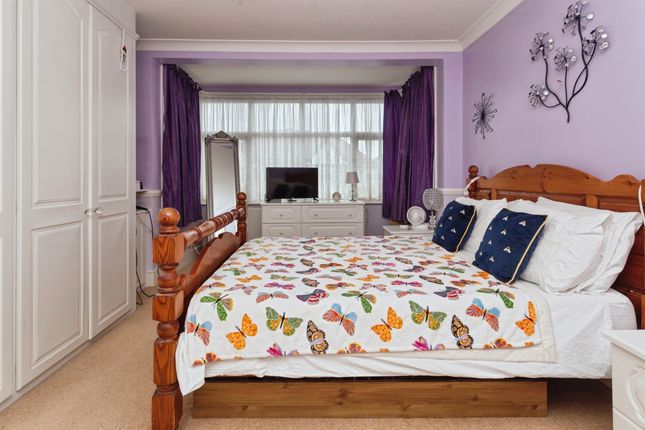 23, Kenton Park Road, HARROW photo 4